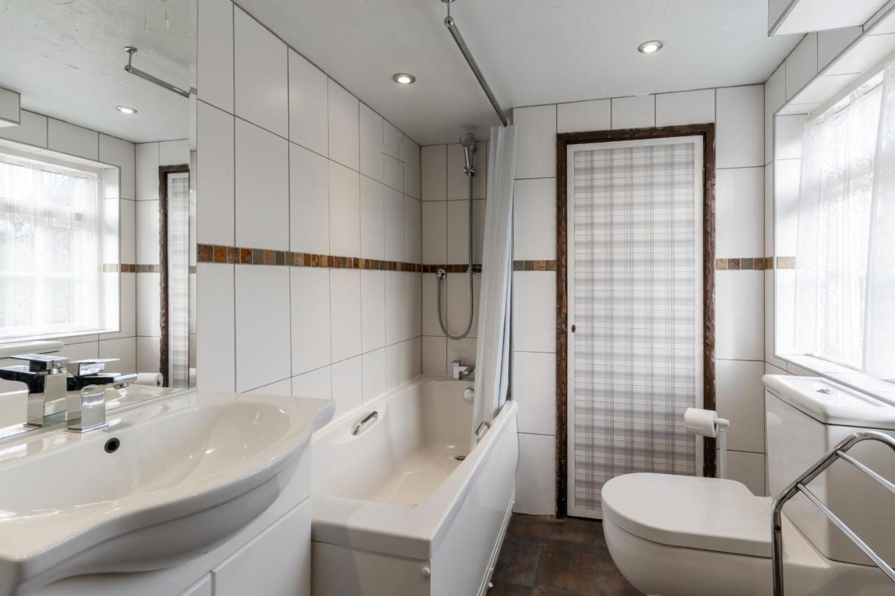 Finest Retreats - The Old Church House Inn Broadhempston ภายนอก รูปภาพ