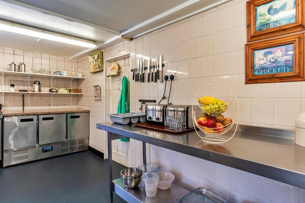 Finest Retreats - The Old Church House Inn Broadhempston ภายนอก รูปภาพ